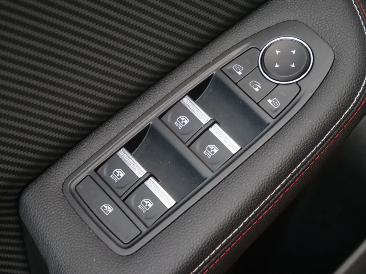 1.3 TCe R.S. Line 131 Pk Automaat DAB / Apple Carplay / Camera / Navi