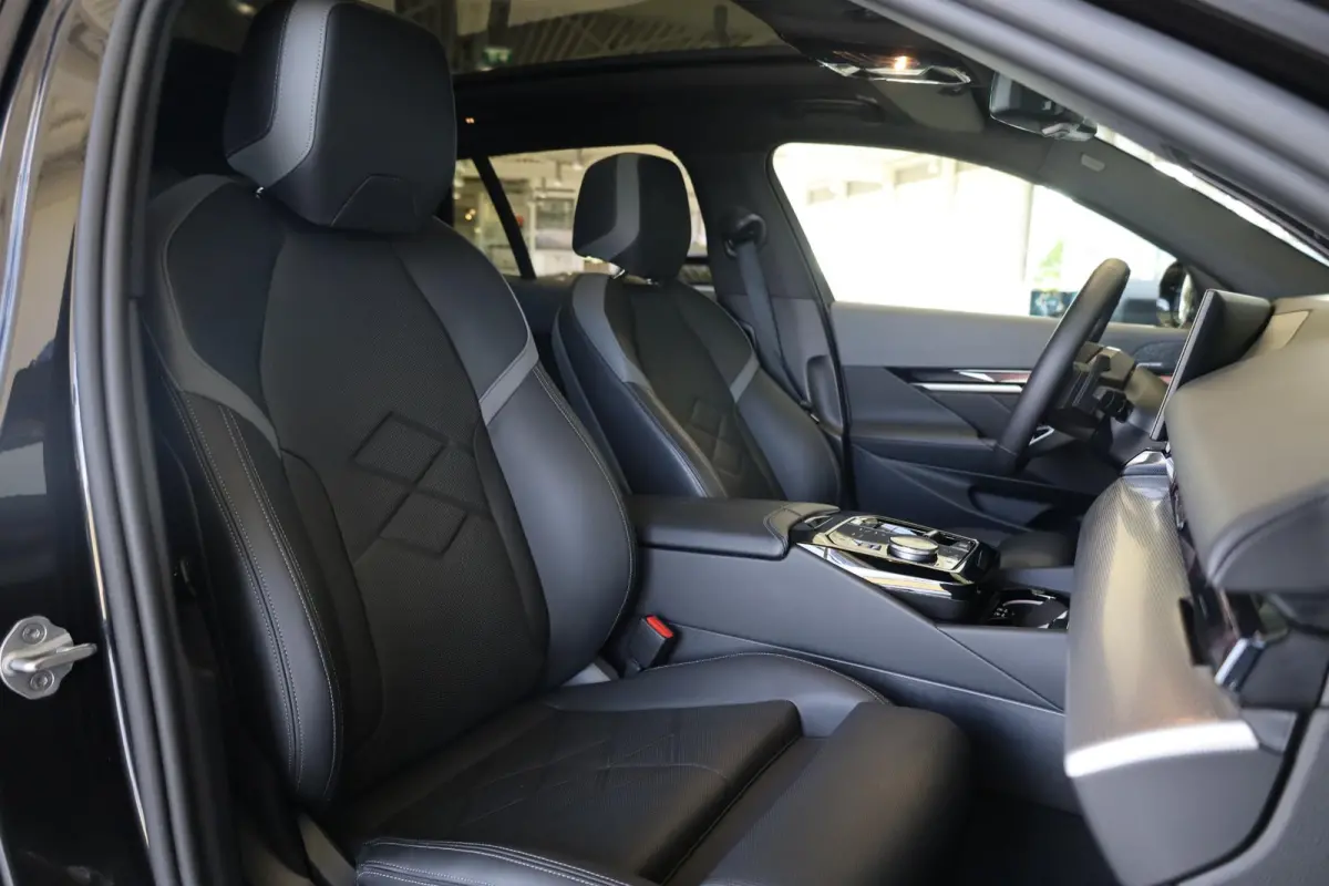 530e xDrive | M Sportpakket | Panorama Dak | Harman/Kardon | Driving Assistant Professional