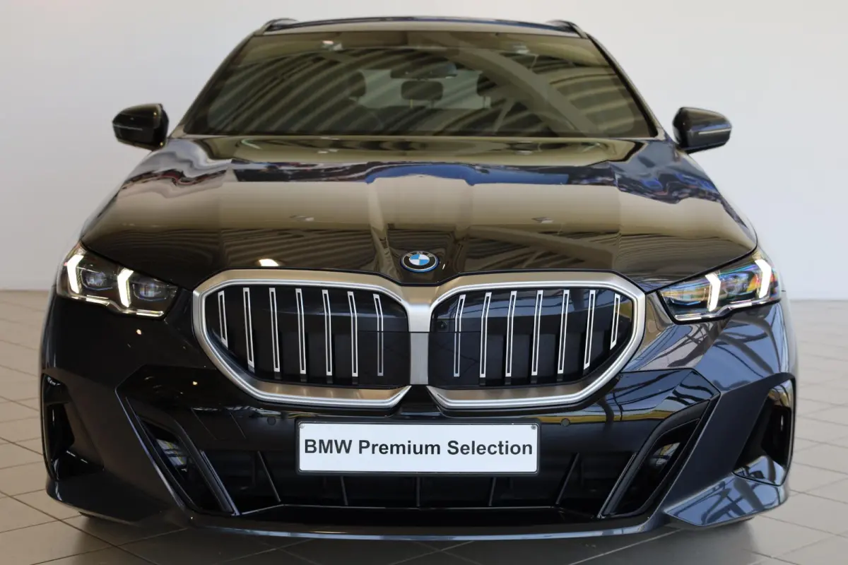 530e xDrive | M Sportpakket | Panorama Dak | Harman/Kardon | Driving Assistant Professional
