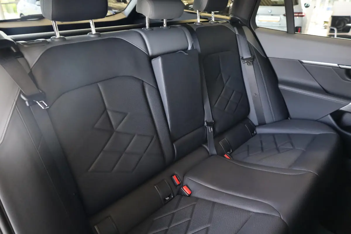 530e xDrive | M Sportpakket | Panorama Dak | Harman/Kardon | Driving Assistant Professional