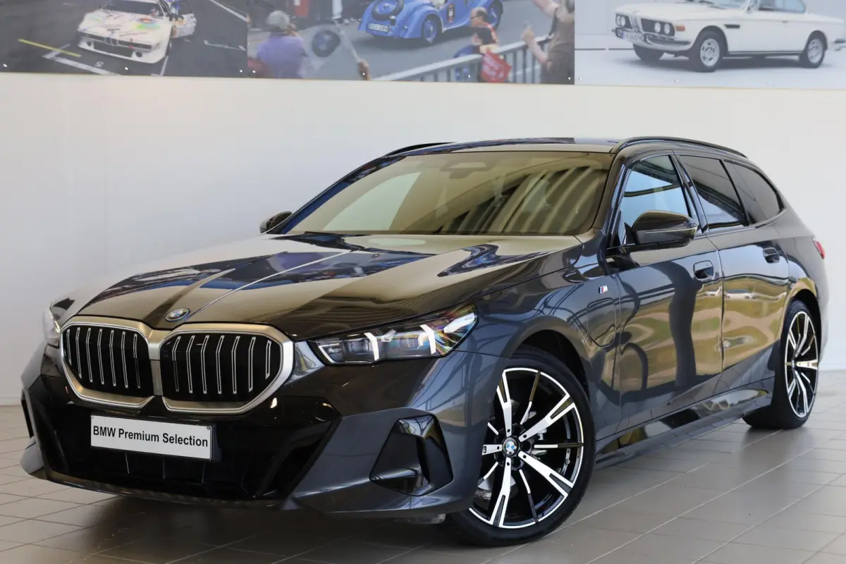 530e xDrive | M Sportpakket | Panorama Dak | Harman/Kardon | Driving Assistant Professional