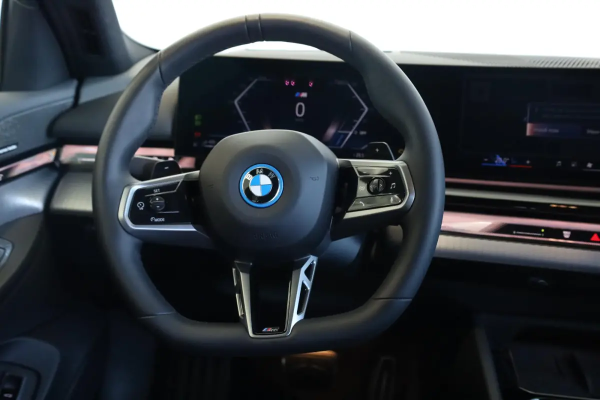 530e xDrive | M Sportpakket | Panorama Dak | Harman/Kardon | Driving Assistant Professional