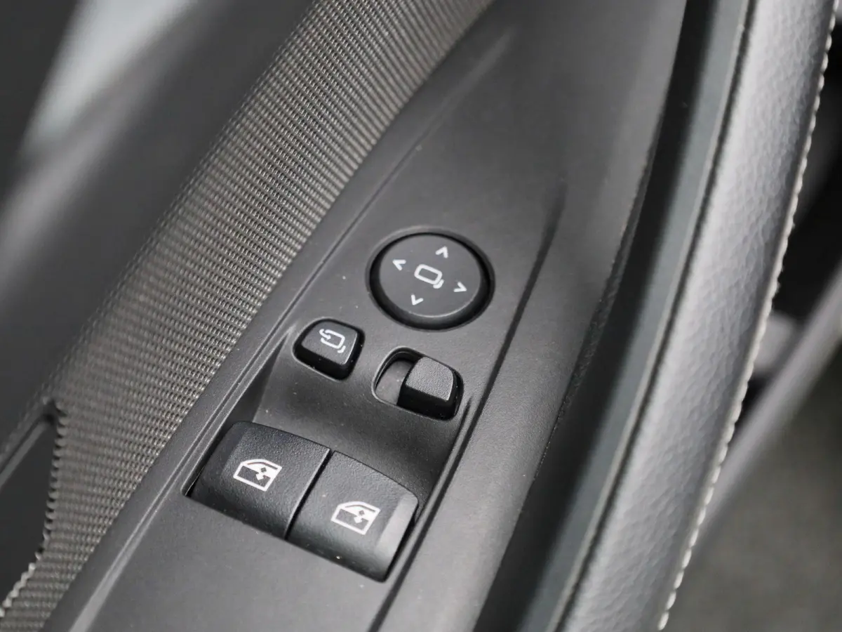 430i High Executive | M-SPORT | Harman/Kardon | Camera | Sfeerverlichting | Cruise Control | Stoelverwarming | Keyless | Virtual Cockpit |