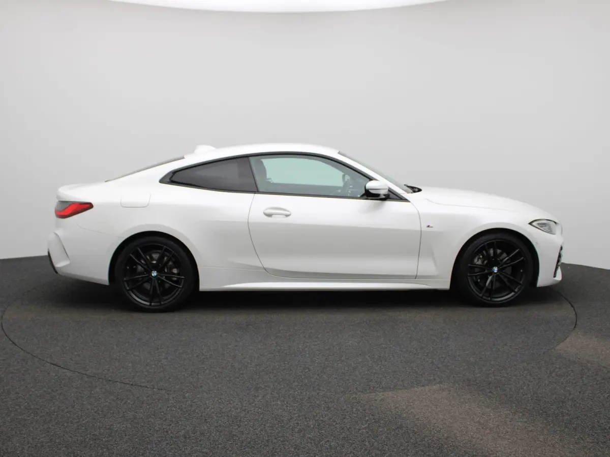 430i High Executive | M-SPORT | Harman/Kardon | Camera | Sfeerverlichting | Cruise Control | Stoelverwarming | Keyless | Virtual Cockpit |