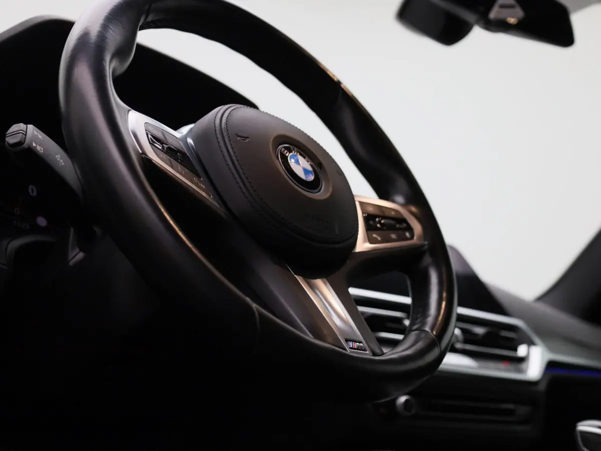 430i High Executive | M-SPORT | Harman/Kardon | Camera | Sfeerverlichting | Cruise Control | Stoelverwarming | Keyless | Virtual Cockpit |