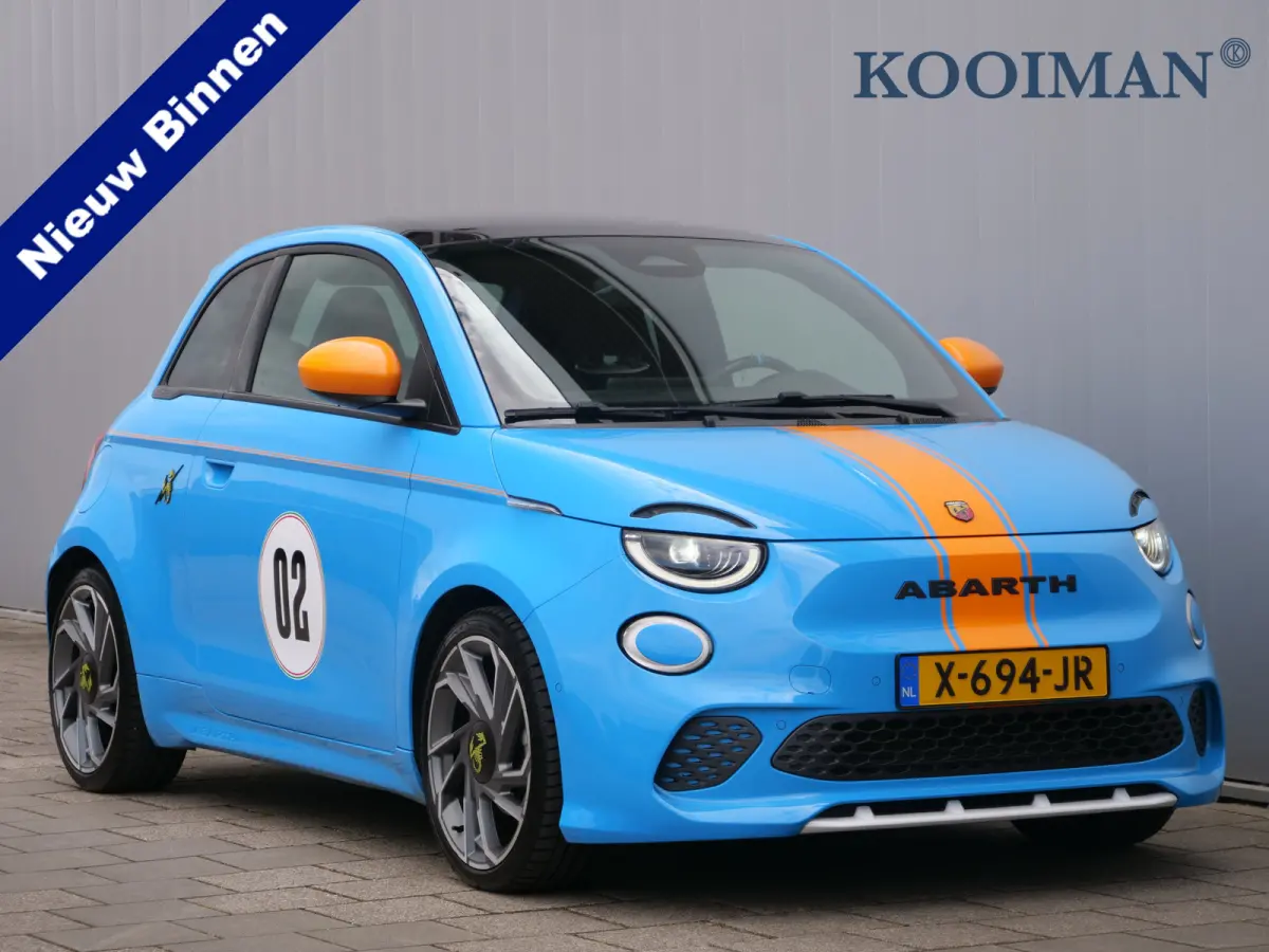 Abarth Turismo 42 kWh 155Pk Automaat Navigatie / LED / Panoramadak / Camera / SOH 95%