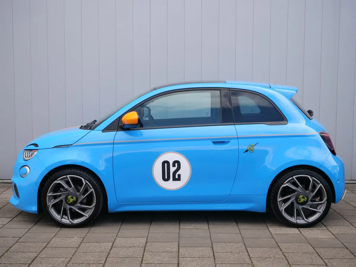 Abarth Turismo 42 kWh 155Pk Automaat Navigatie / LED / Panoramadak / Camera / SOH 95%