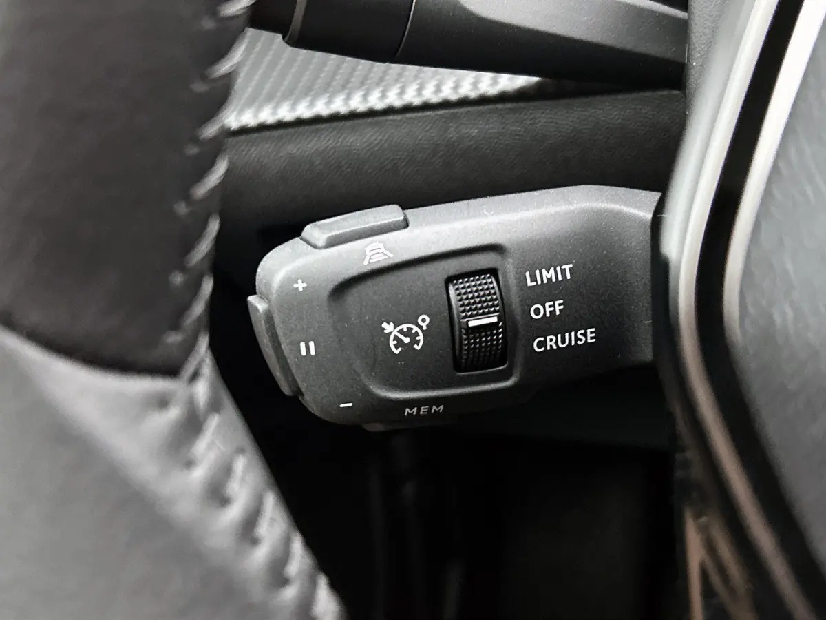 EV Allure Avantage 54 kWh | 1ste Eigenaar | Accu 98%|  Adaptieve Cruise Control | Camera Voor + Achter | Apple Carplay/Android Auto |