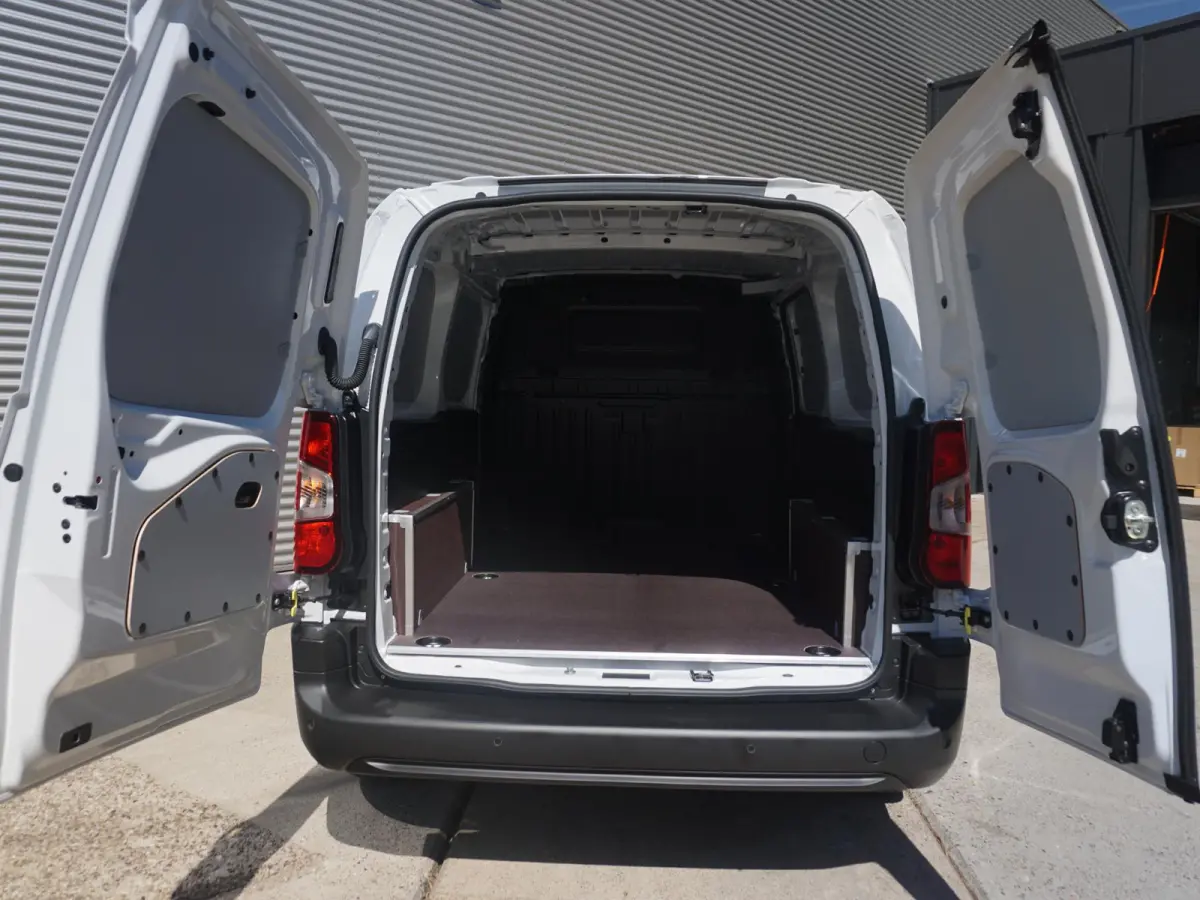 L2 50 kWh | tot 8 jaar garantie | camera | Apple Carplay | laadruimtebetimmering | ECO LED koplampen | Comfort stoel | rijklaarprijs