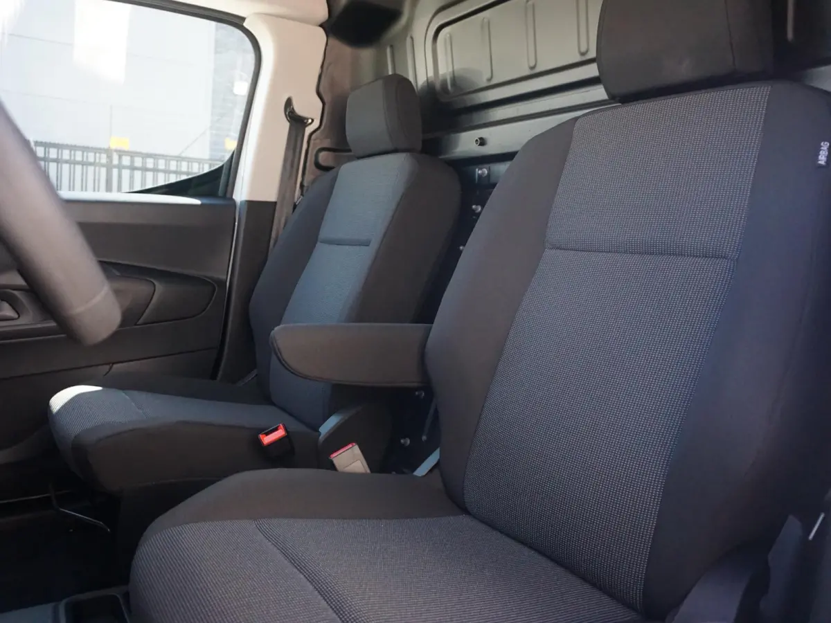 L2 50 kWh | tot 8 jaar garantie | camera | Apple Carplay | laadruimtebetimmering | ECO LED koplampen | Comfort stoel | rijklaarprijs