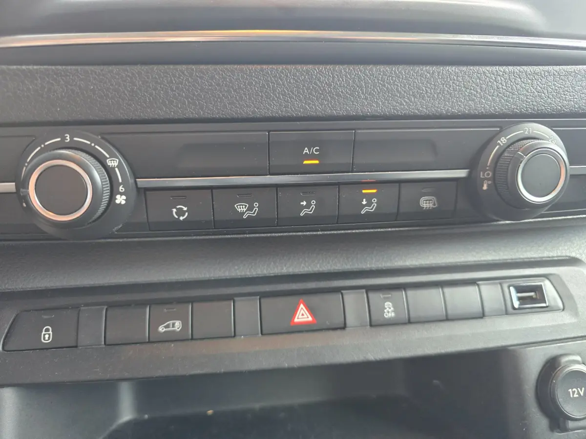 231L 2.0 BlueHDI 120 Lange uitvoering! Nap/Airco/Camera/Top auto