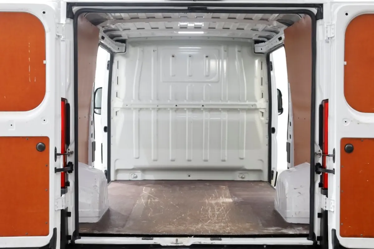 335 2.2 BlueHDi 140pk L2H1 Premium Airco/Navi/2x Schuifdeur 04-2021