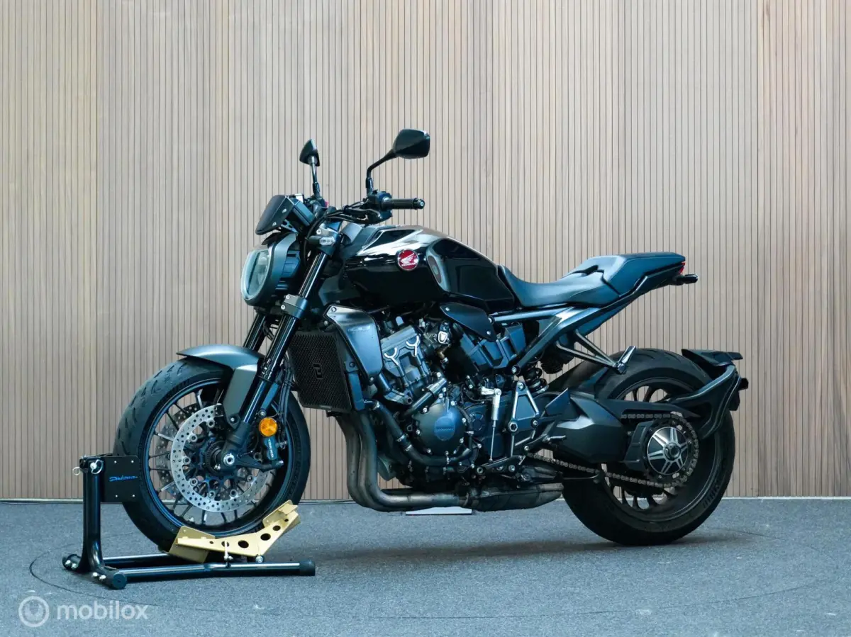 Black Edition