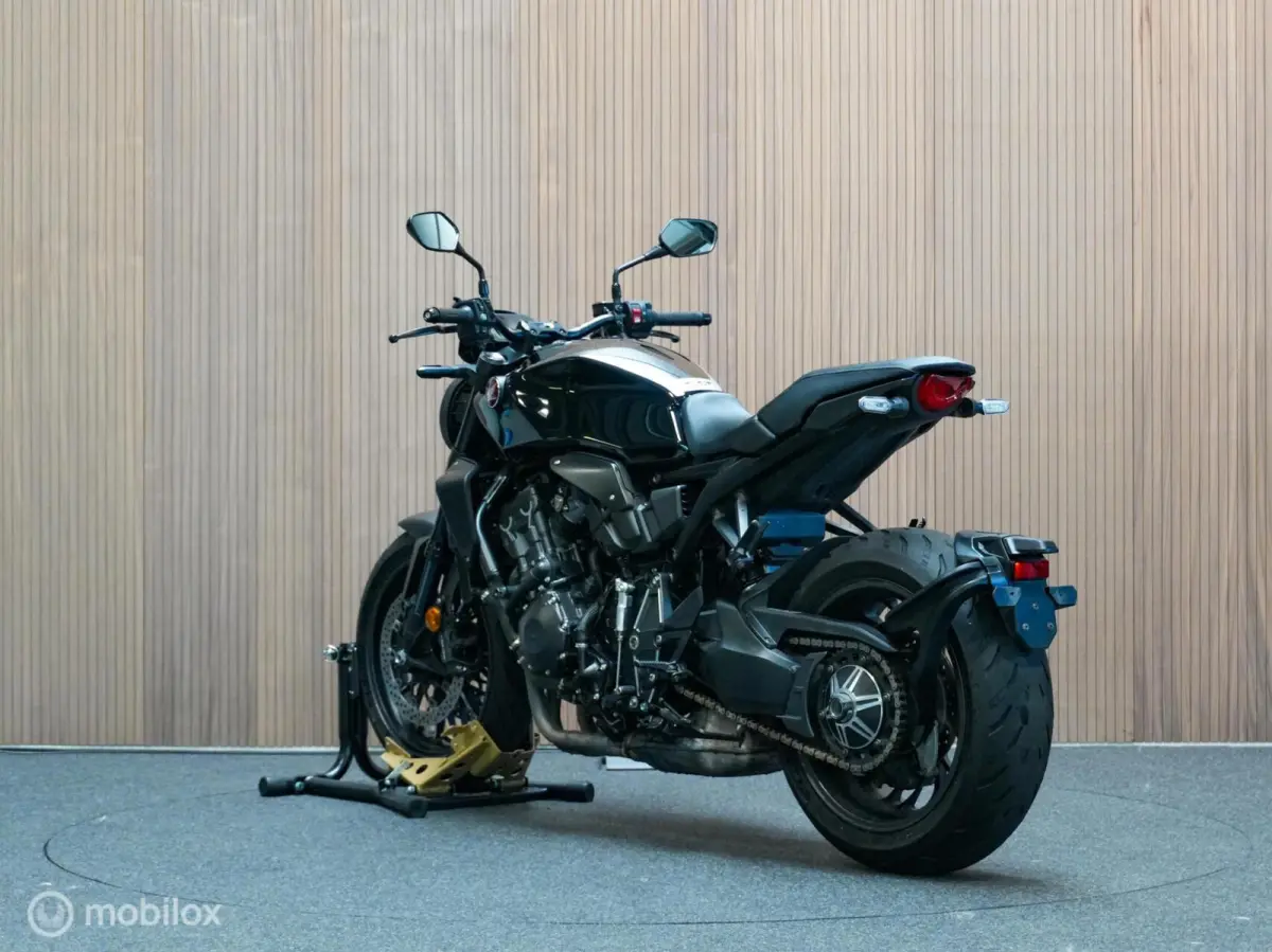 Black Edition