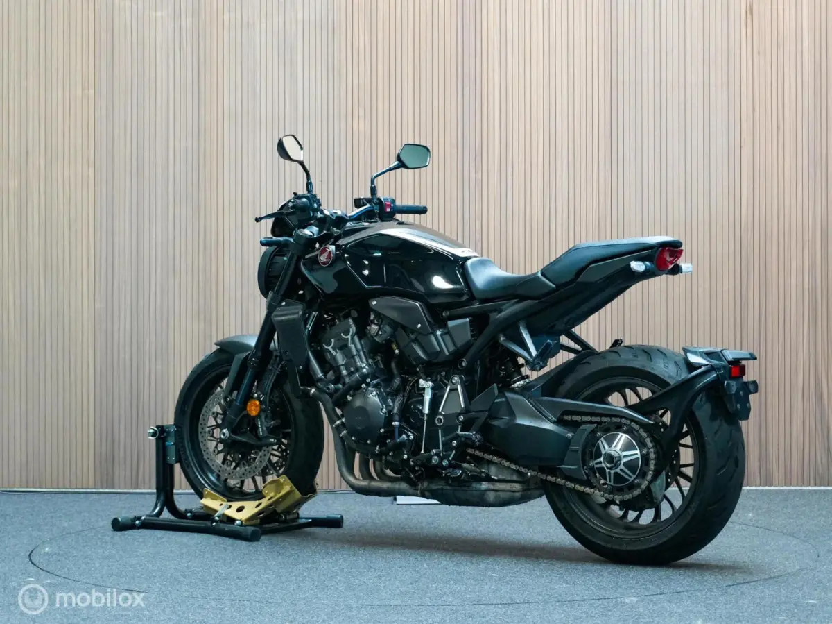 Black Edition