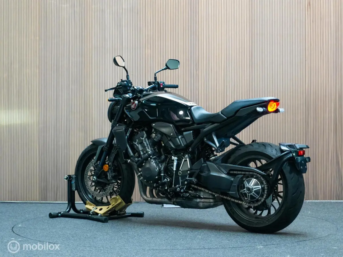 Black Edition