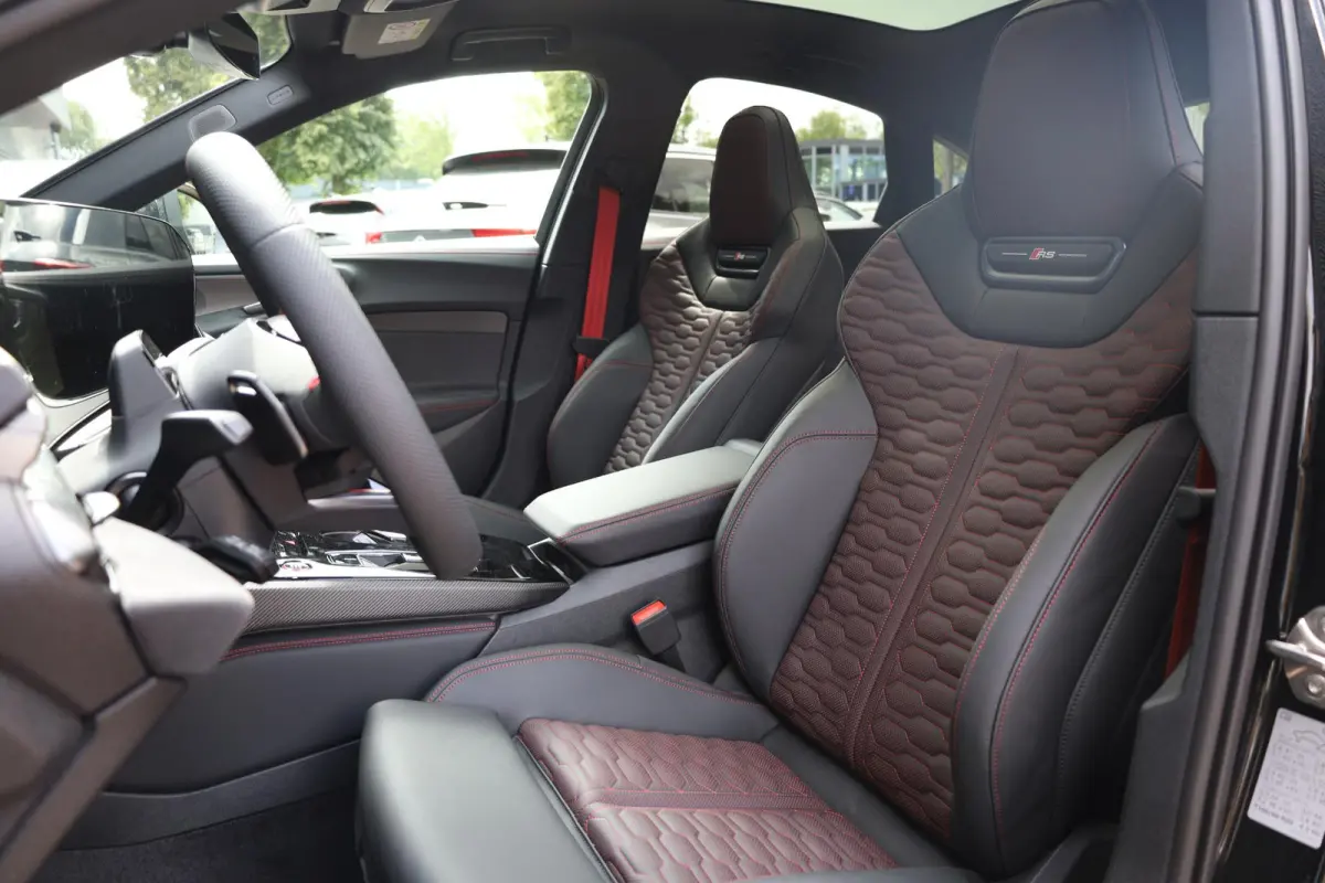 Limousine RS 5 quattro |Keramische |Massage |Stoelkoeling/verwarming |B&O