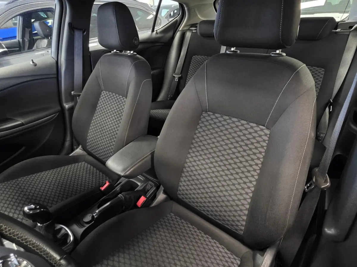 1.0 Business+ – NAP – Navigatie – Cruise – Airco – Parkeersensoren