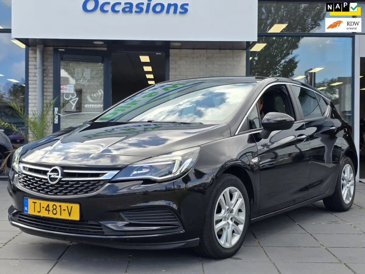 1.0 Business+ – NAP – Navigatie – Cruise – Airco – Parkeersensoren