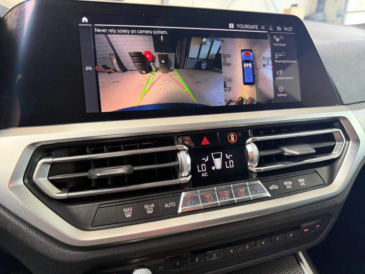 330i xDrive M-Sport(Goed OndH, Performance pakket, Camera, Navi Pro, Climate Con, Digitale Dash, Etc)