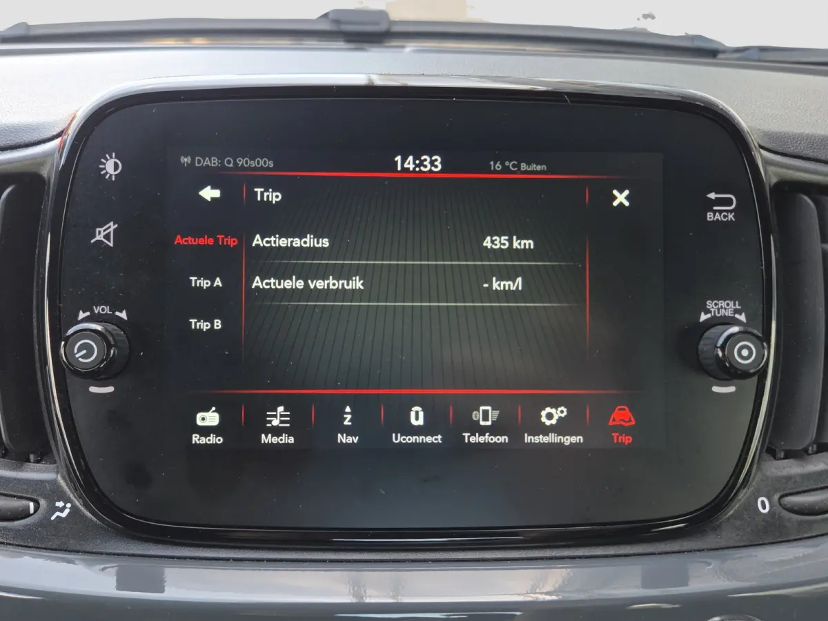 1.0 Hybrid Full map navigatie | Carplay/android auto | Parkeersensoren | DAB | Airco | Lm velgen |