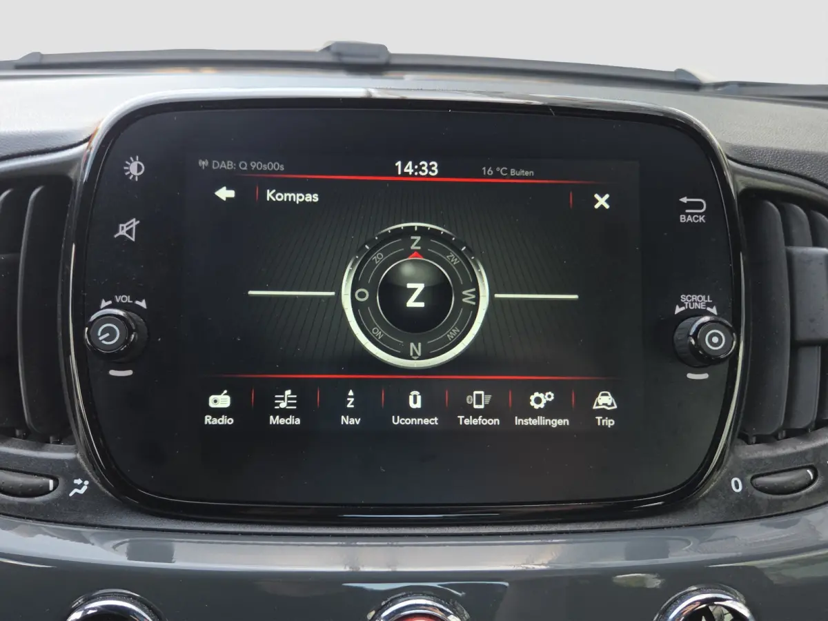 1.0 Hybrid Full map navigatie | Carplay/android auto | Parkeersensoren | DAB | Airco | Lm velgen |