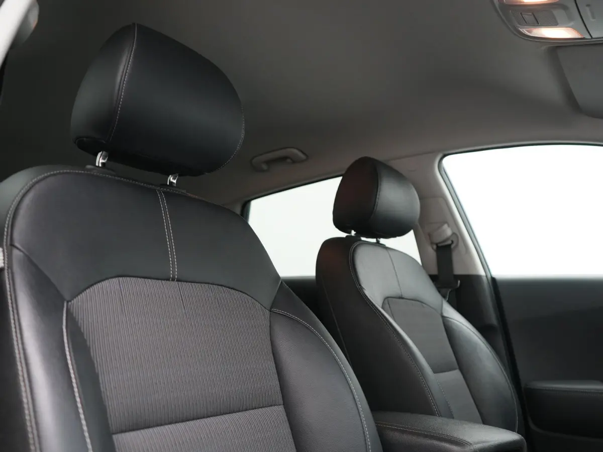 1.6 GDi DynamicPlusLine 141pk | Adaptive Cruise | Camera | JBL Audio | Sportstoelen & Stuur Verwarmd | Keyless | Blis | Apple Carplay | Navigatie | DAB | Hybrid |