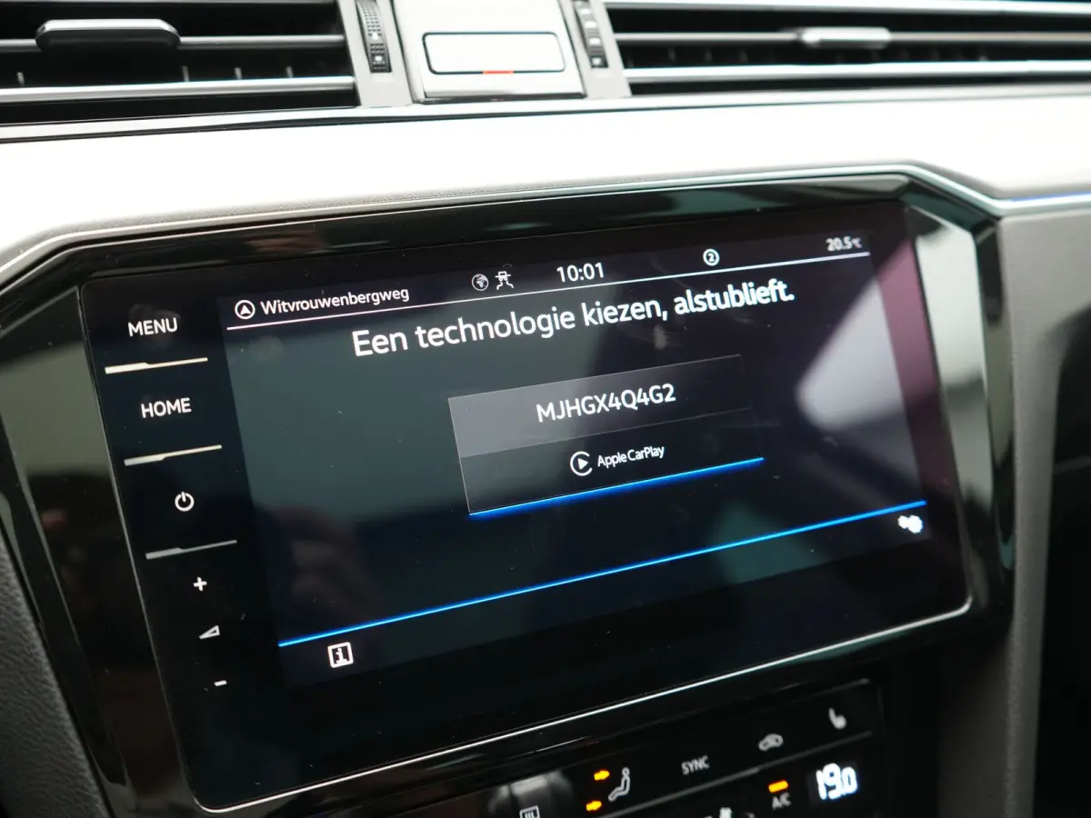1.4 TSI GTE Business PHEV 218pk Dealer O.H. | Trekhaak Af Fabriek | Panodak | Adaptive Cruise | Camera | IQ Light | Alcantara Sportstoelen Massage & Verwarmd | Stuur Verwarmd | Keyless | Bli