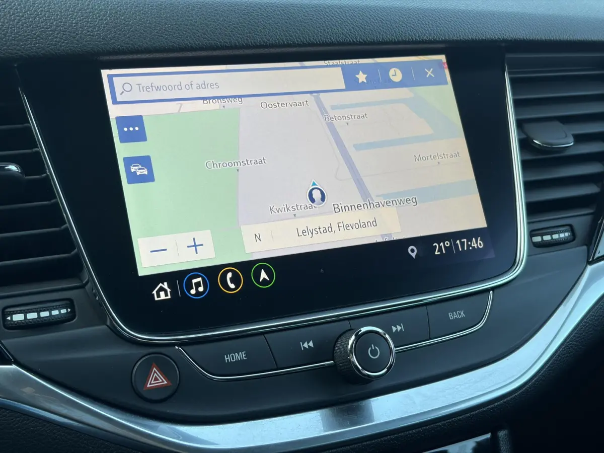 1.2 Launch Elegance 2e Eigenaar,Camera,Stoelverw-Stuurverw,110pk,Navi,Carplay,Halfleder,Elekt.Stoel,6 Bak,Clima,Cruise,Lm velgen,Pdc V+A,N.A.P,Net beurt gehad,Apk tot 09-2028