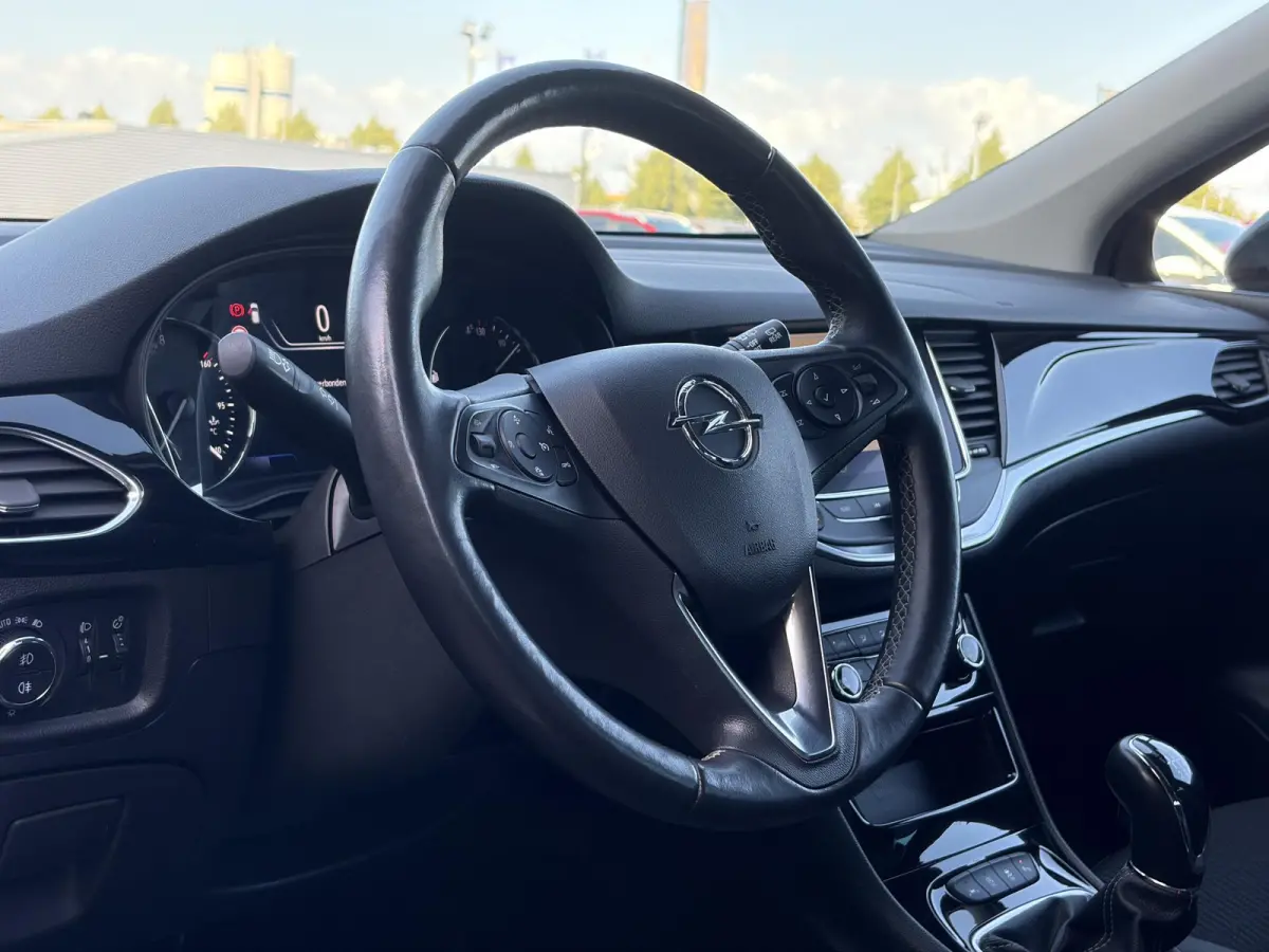1.2 Launch Elegance 2e Eigenaar,Camera,Stoelverw-Stuurverw,110pk,Navi,Carplay,Halfleder,Elekt.Stoel,6 Bak,Clima,Cruise,Lm velgen,Pdc V+A,N.A.P,Net beurt gehad,Apk tot 09-2028
