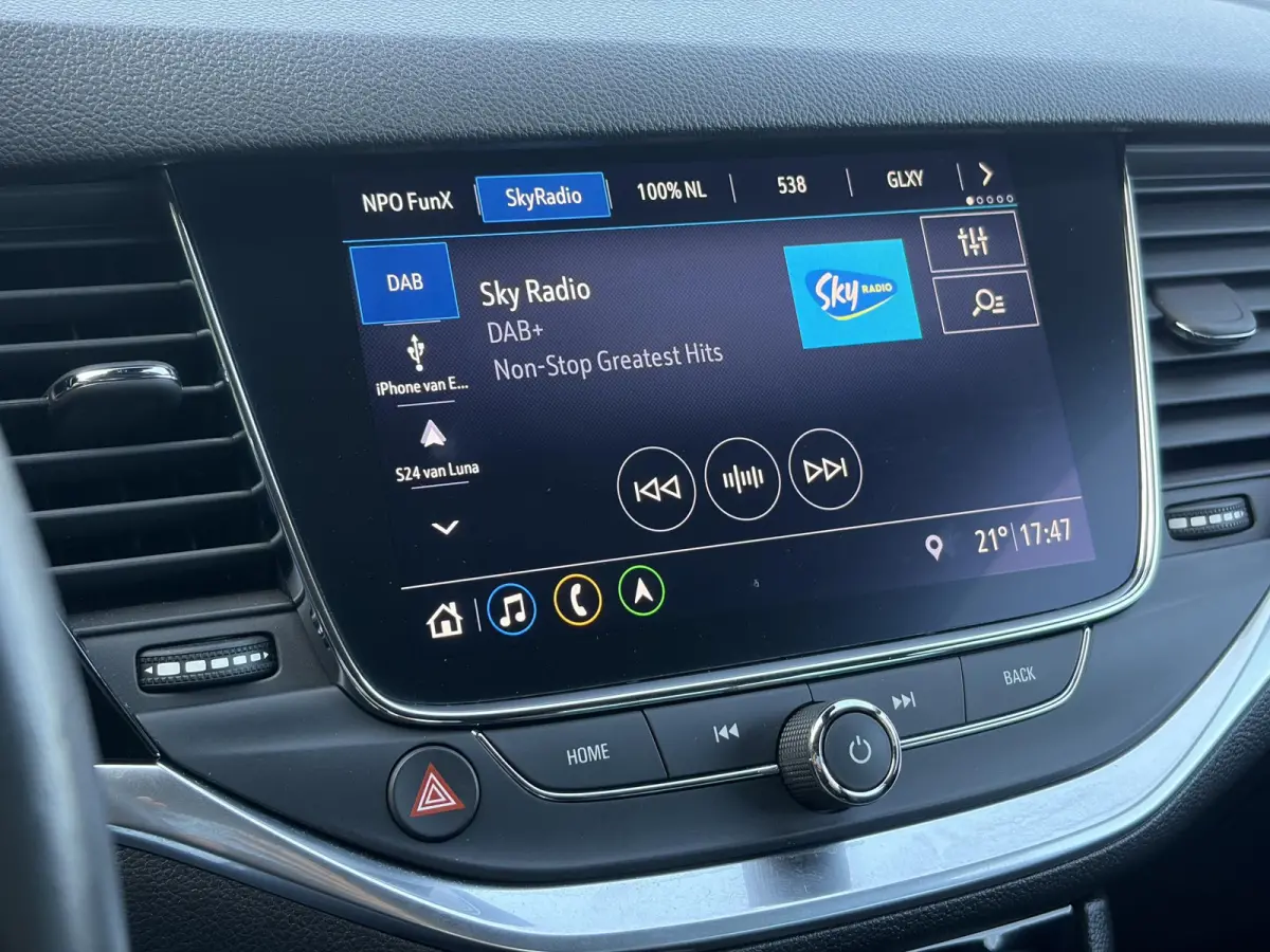 1.2 Launch Elegance 2e Eigenaar,Camera,Stoelverw-Stuurverw,110pk,Navi,Carplay,Halfleder,Elekt.Stoel,6 Bak,Clima,Cruise,Lm velgen,Pdc V+A,N.A.P,Net beurt gehad,Apk tot 09-2028