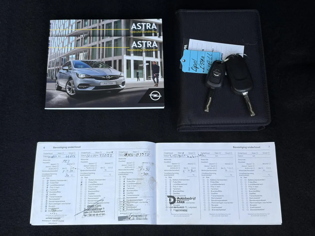 1.2 Launch Elegance 2e Eigenaar,Camera,Stoelverw-Stuurverw,110pk,Navi,Carplay,Halfleder,Elekt.Stoel,6 Bak,Clima,Cruise,Lm velgen,Pdc V+A,N.A.P,Net beurt gehad,Apk tot 09-2028
