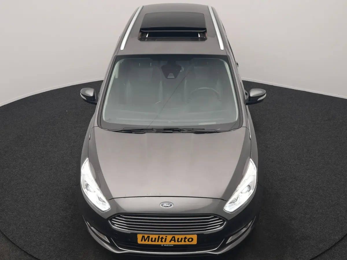 2.0 Titanium Automaat 7 Persoons 241pk Dealer O.H. | Panodak | Trekhaak Afn. | Adaptive Cruise | Camera | Alcantara Sportstoelen Memory & Verwarmd | Stuur Verwarmd | Apple Carplay | LED Kopl
