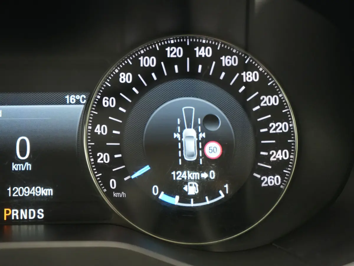 2.0 Titanium Automaat 7 Persoons 241pk Dealer O.H. | Panodak | Trekhaak Afn. | Adaptive Cruise | Camera | Alcantara Sportstoelen Memory & Verwarmd | Stuur Verwarmd | Apple Carplay | LED Kopl