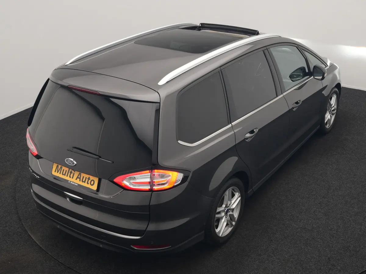 2.0 Titanium Automaat 7 Persoons 241pk Dealer O.H. | Panodak | Trekhaak Afn. | Adaptive Cruise | Camera | Alcantara Sportstoelen Memory & Verwarmd | Stuur Verwarmd | Apple Carplay | LED Kopl