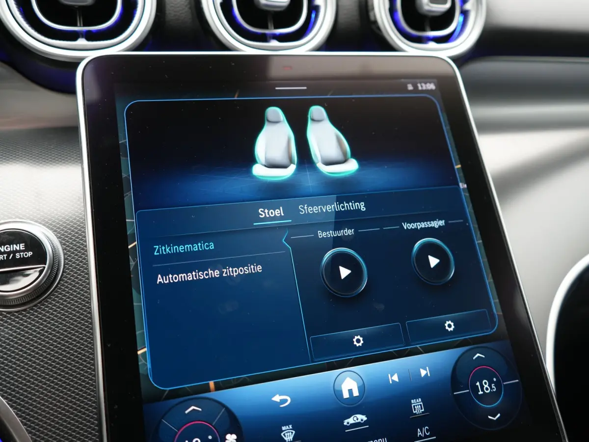 4MATIC Avantgarde PHEV 313pk Dealer O.H. | Camera | Lederen Sportstoelen Memory & Verwarmd | Sfeerverlichting | Apple Carplay | Blis | Navigatie | DAB | Cruise Control | 18"L.M |