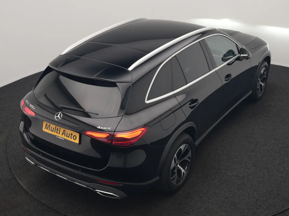 4MATIC Avantgarde PHEV 313pk Dealer O.H. | Camera | Lederen Sportstoelen Memory & Verwarmd | Sfeerverlichting | Apple Carplay | Blis | Navigatie | DAB | Cruise Control | 18"L.M |