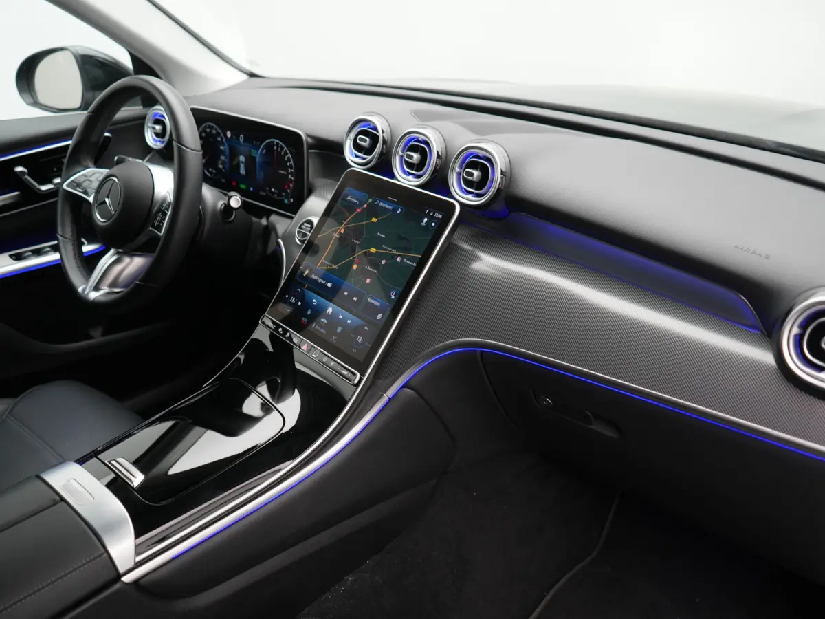4MATIC Avantgarde PHEV 313pk Dealer O.H. | Camera | Lederen Sportstoelen Memory & Verwarmd | Sfeerverlichting | Apple Carplay | Blis | Navigatie | DAB | Cruise Control | 18"L.M |