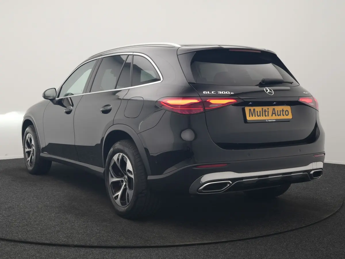 4MATIC Avantgarde PHEV 313pk Dealer O.H. | Camera | Lederen Sportstoelen Memory & Verwarmd | Sfeerverlichting | Apple Carplay | Blis | Navigatie | DAB | Cruise Control | 18"L.M |