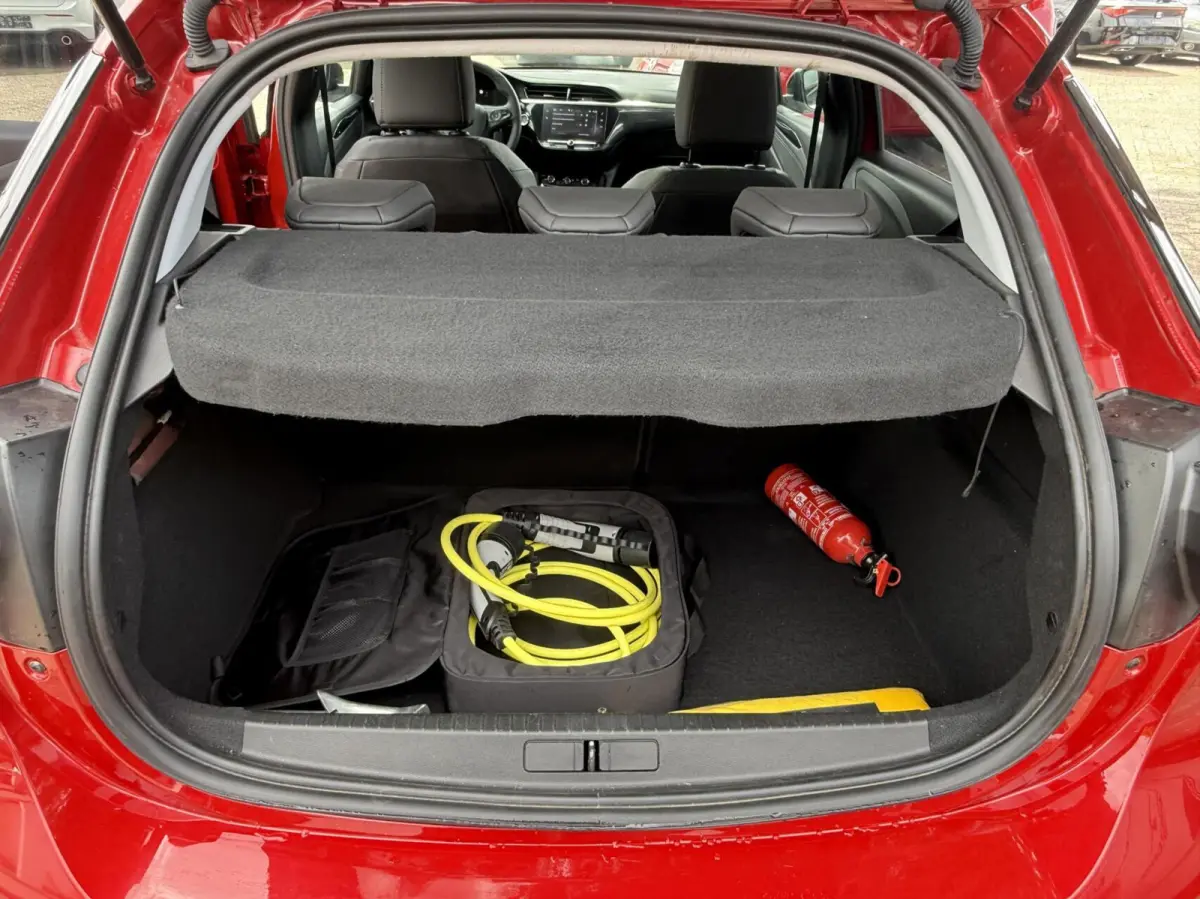 Electric 50 kWh Elegance met maar 17800 km