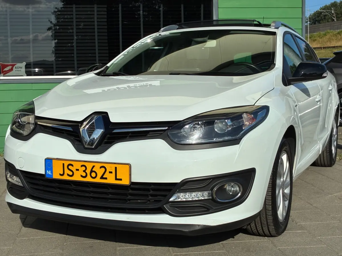 1.2 TCe Limited|1e Eigenaar|Panoramadak|Navigatie|CruiseControl|Climatronic|Trekhaak|