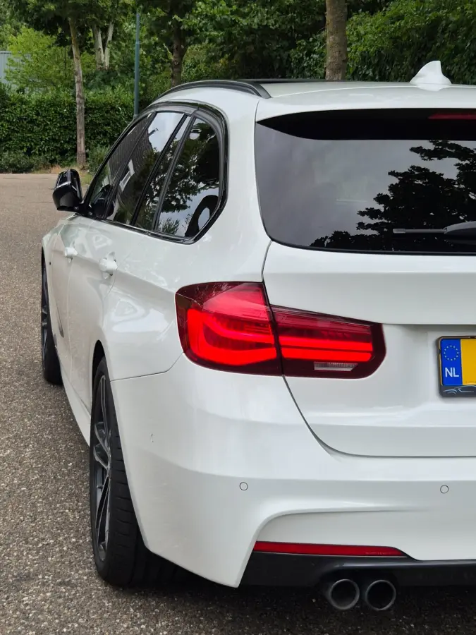 F31 320i M Sport Edition 2 Eig Panorama Apple CarPlay H&K HUD Elektrische stoelen LED SUPER MOOI 320i M Sport Edition
