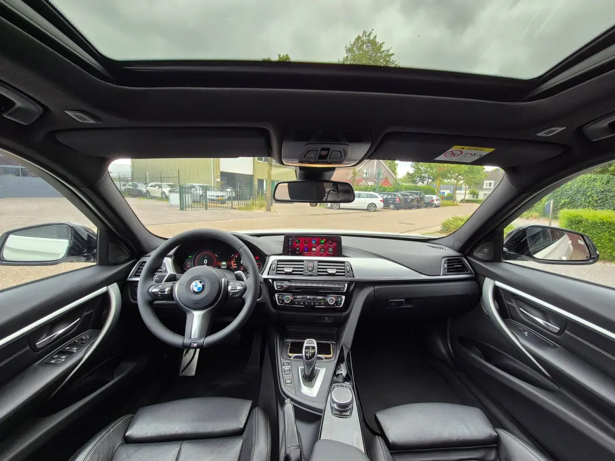 F31 320i M Sport Edition 2 Eig Panorama Apple CarPlay H&K HUD Elektrische stoelen LED SUPER MOOI 320i M Sport Edition