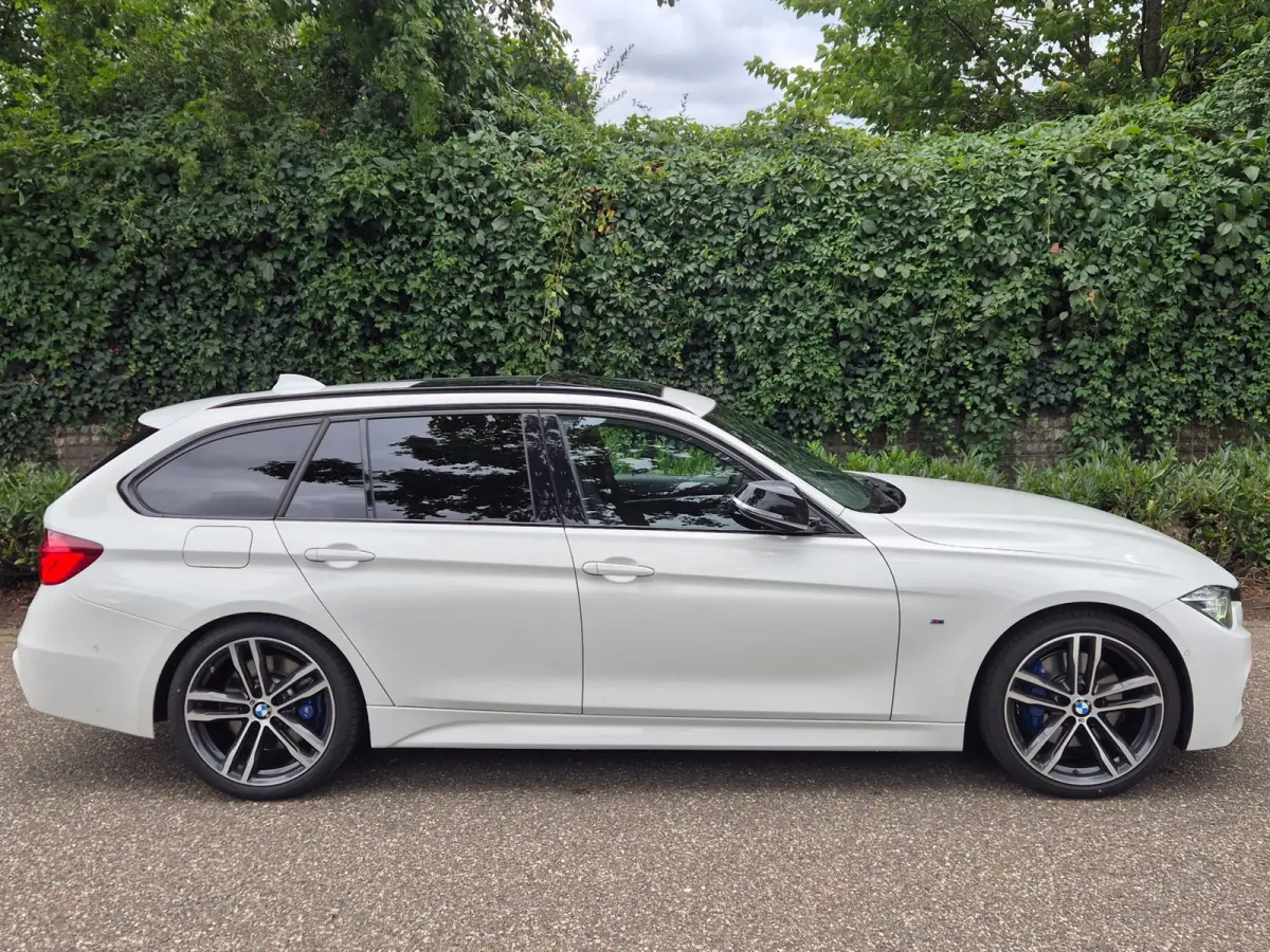 F31 320i M Sport Edition 2 Eig Panorama Apple CarPlay H&K HUD Elektrische stoelen LED SUPER MOOI 320i M Sport Edition