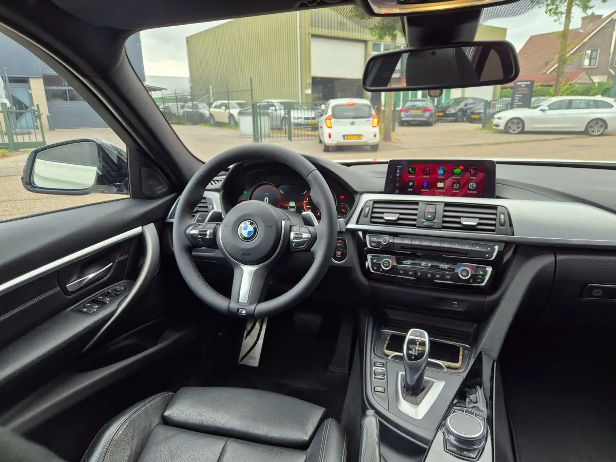 F31 320i M Sport Edition 2 Eig Panorama Apple CarPlay H&K HUD Elektrische stoelen LED SUPER MOOI 320i M Sport Edition