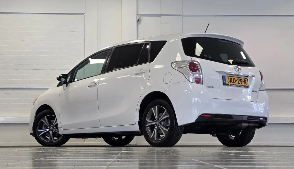 1.8 VVT-i Aspiration 7p. Camera Navigatie Clima Garantie Mooi!