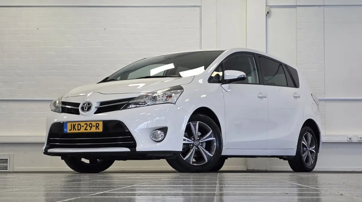 1.8 VVT-i Aspiration 7p. Camera Navigatie Clima Garantie Mooi!