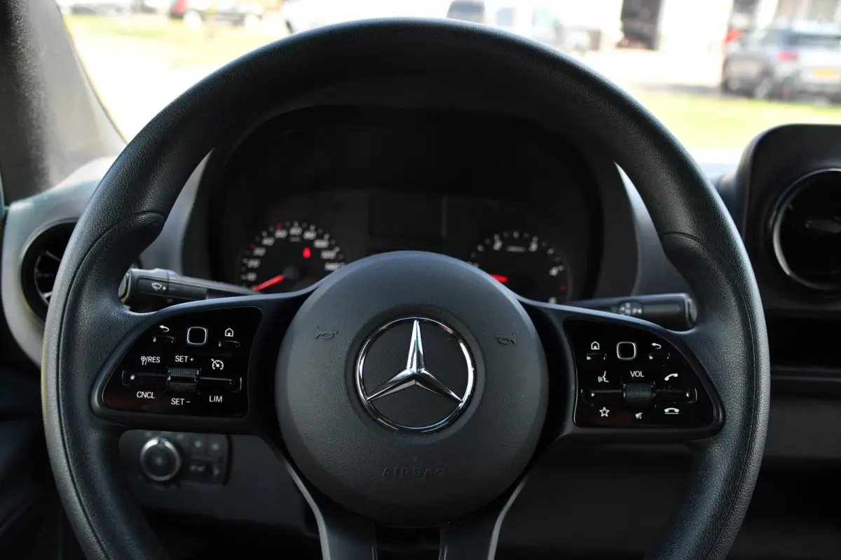 317 1.9 CDI L2H2 RWD PB Edition Camera, Cruise, Carplay, 170pk, Standkachel, Stoelverwarming, Geveerde stoel, Sensoren, Uniek!