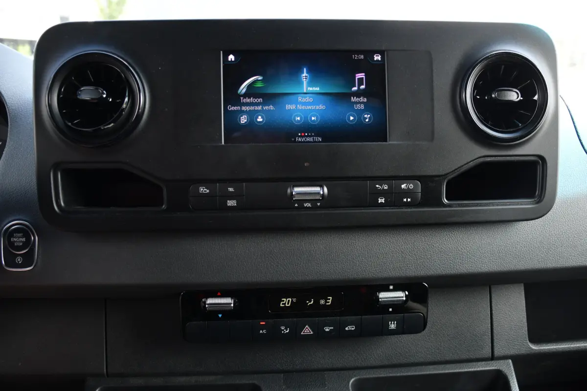 317 1.9 CDI L2H2 RWD PB Edition Camera, Cruise, Carplay, 170pk, Standkachel, Stoelverwarming, Geveerde stoel, Sensoren, Uniek!
