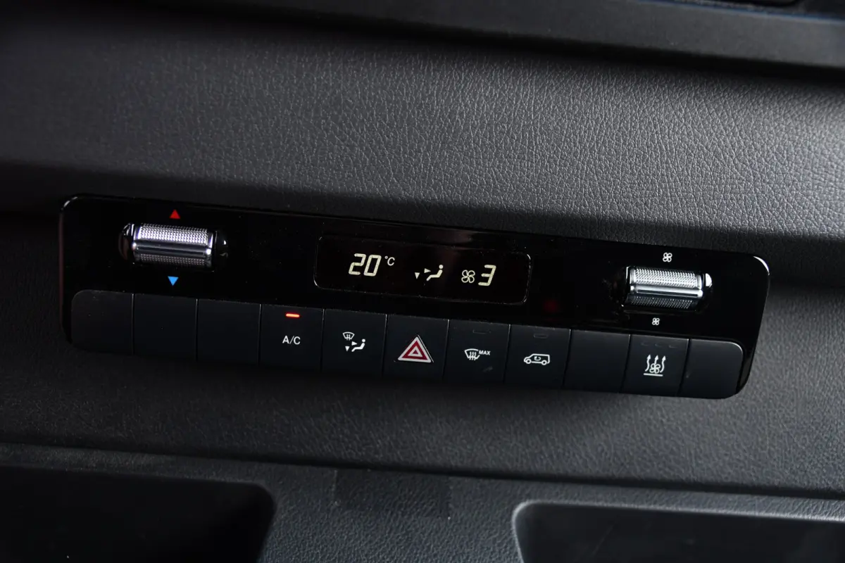 317 1.9 CDI L2H2 RWD PB Edition Camera, Cruise, Carplay, 170pk, Standkachel, Stoelverwarming, Geveerde stoel, Sensoren, Uniek!